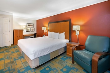 Deluxe Room, 1 King Bed, Non Smoking
