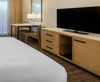 Room, 2 Queen Beds, Balcony