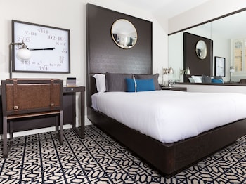 Deluxe Room, 1 King Bed