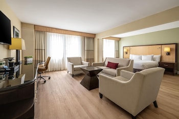Junior Suite, 1 King Bed, Non Smoking