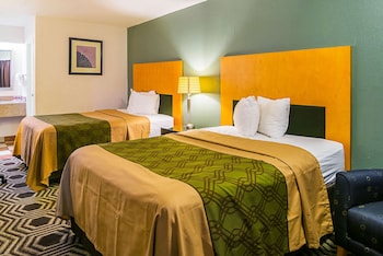 Standard Room, 2 Double Beds, Non Smoking