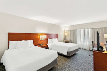 Room, 2 Queen Beds, Accessible (Hearing)