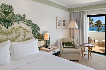 Deluxe Room, 1 Queen Bed, Ocean View (Balcony)
