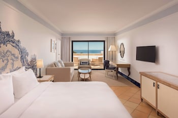 Grand Room, 1 Queen Bed, Ocean View (Balcony)