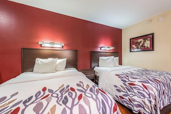 Deluxe Room, 2 Double Beds (Smoke Free)