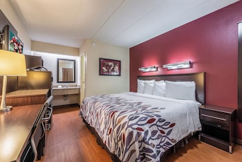 Deluxe Room, 1 King Bed (Smoke Free)