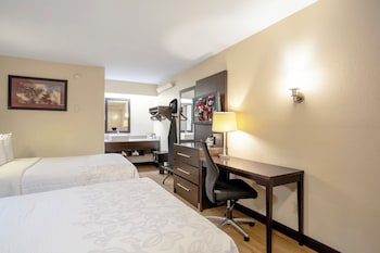 Standard Room, 2 Double Beds (Smoke Free)