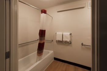 Superior Room, 1 King Bed, Accessible (Smoke Free)