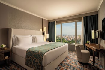 Suite (Lisbon)