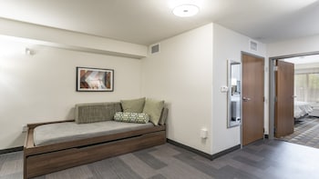 Suite, 1 Bedroom (Living Area)