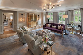 Suite (Hyde Park)