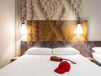 Triple Room, Multiple Beds