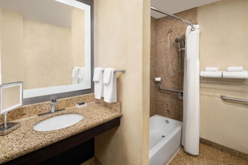 Room, 1 King Bed, Accessible (Mobility & Hearing)