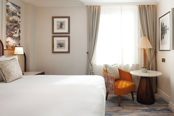 Deluxe Room, 1 King Bed