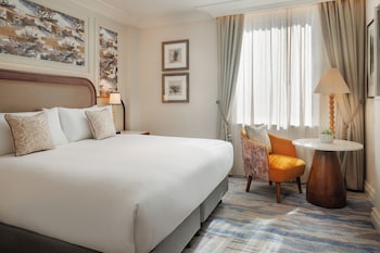 Deluxe Room, 1 King Bed