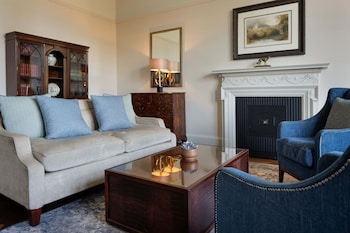Suite, 1 King Bed (Sir Walter Scott)