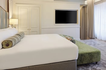 Junior Suite, 1 King Bed