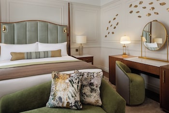 Premier Room, 1 King Bed