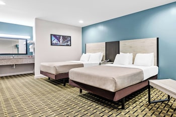 Standard Room, 2 Queen Beds, Non Smoking, Refrigerator & Microwave