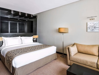 Deluxe Room, 1 Queen Bed