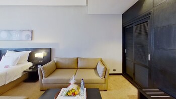 Deluxe Room, 1 King Bed