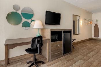 Studio Suite, 1 King Bed, Non Smoking