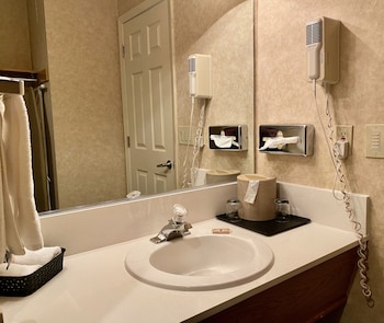Classic Kitchenette Double Queen
