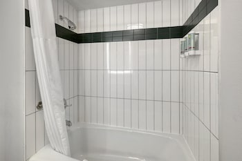 Suite, 1 King Bed, Balcony, Pool View