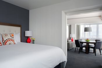 Superior Suite, 1 King Bed (Patron Club King Suite)