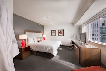 Superior Suite, 1 King Bed with Sofa bed