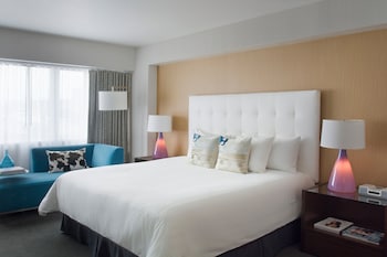 Deluxe Room, 1 King Bed