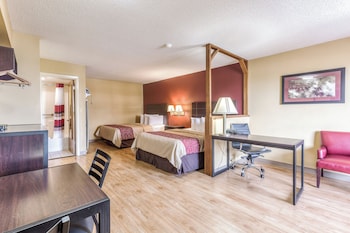 Deluxe Room, 2 Queen Beds, Non Smoking