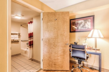 Deluxe Room, 2 Queen Beds, Accessible, Non Smoking