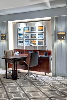 Presidential Suite, 1 Twin Bed