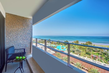Room, 2 Queen Beds, Balcony, Sea View