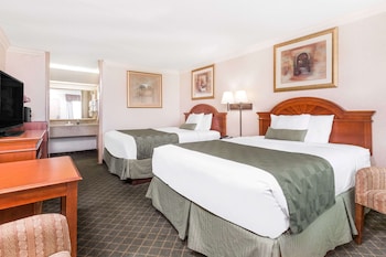 Room, 2 Queen Beds, Non Smoking