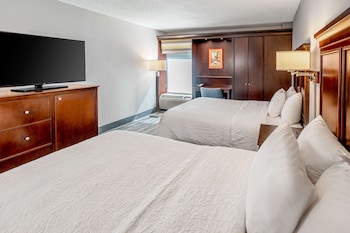 Room, 2 Queen Beds, Non Smoking