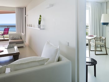 Superior Suite, 1 King Bed, Terrace