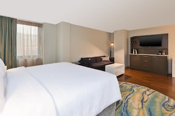 Suite, 1 King Bed