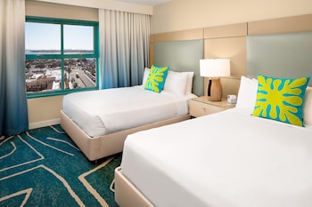 Suite, Multiple Beds, Microwave, Bay View (2 Double Beds with Sofa bed)