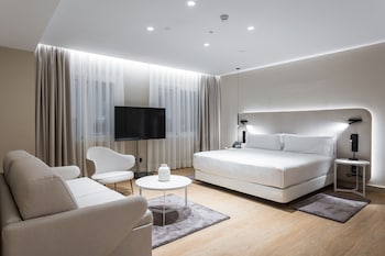 Junior Studio Suite