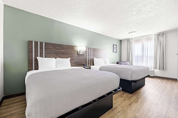 Standard Room, 2 Queen Beds, Smoking