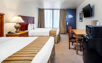 Two Queen Beds, Non-Smoking