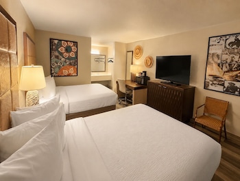 Two Queen Beds, Non-Smoking