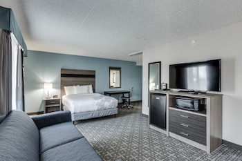 Suite, 1 King Bed, Non Smoking