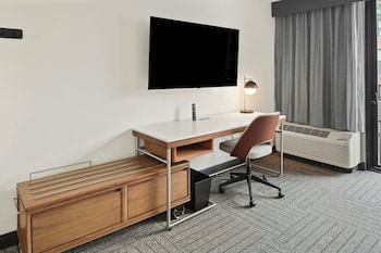 Room, 2 Queen Beds, Hearing Accessible
