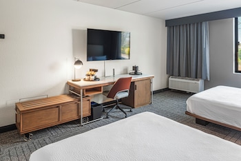 Room, 2 Queen Beds (Mobility/Hearing Access, Roll-In Shwr)