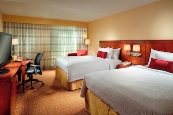 Room, 2 Queen Beds, Hearing Accessible