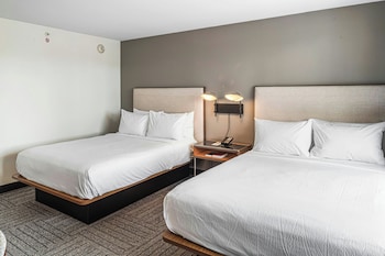 Room, 2 Queen Beds, Hearing Accessible