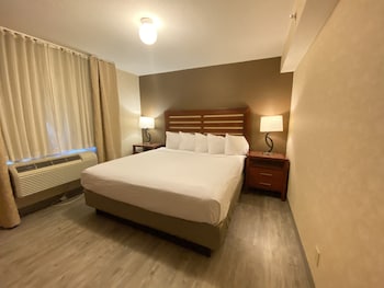 Suite, 2 Bedrooms (Spacious)